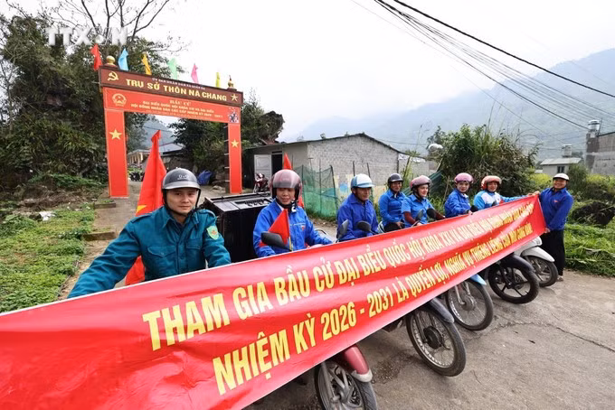 potal-bau-cu-quoc-hoi-va-hdnd-da-dang-hoa-cac-hinh-thuc-thuc-tuyen-truyen-bau-cu-tai-tuyen-quang-truoc-ngay-hoi-lon-8624243.jpg