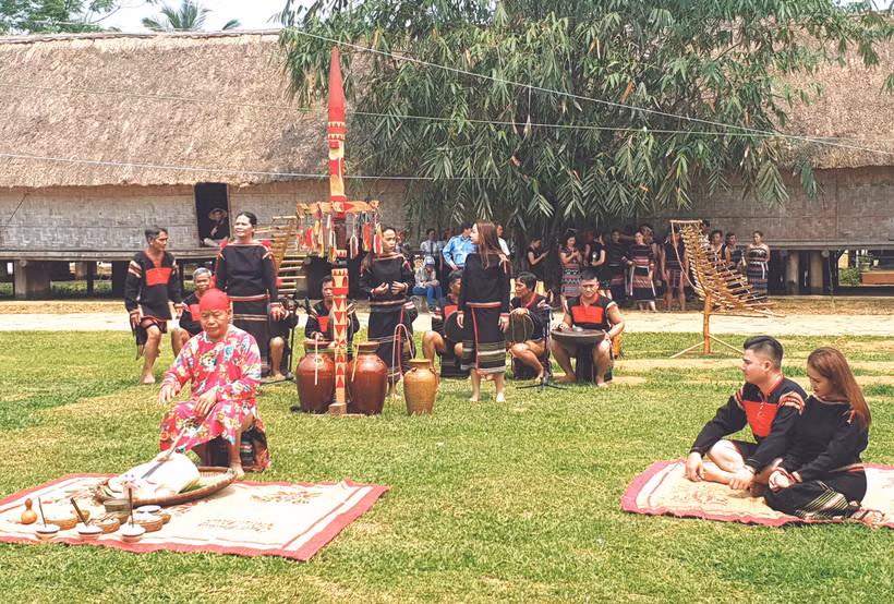 ទិដ្ឋភាពនៃពិធីសែនដើម នេវ 